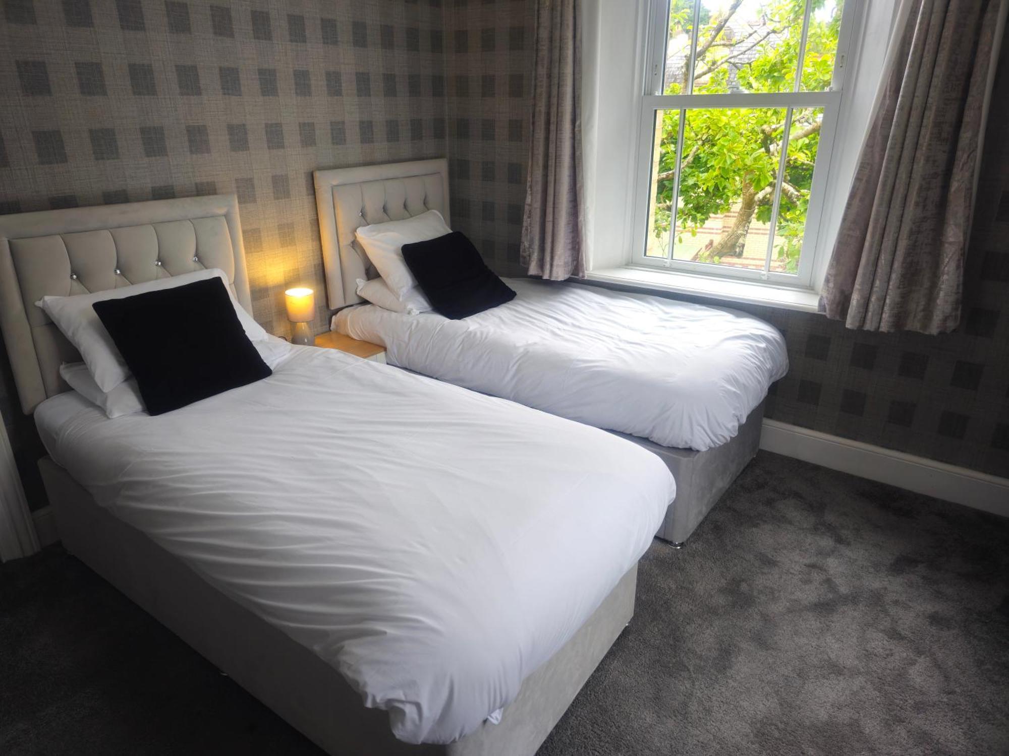 Exquisite 9 bed Villa hot tub, gym, cinema&more Barnstaple Esterno foto