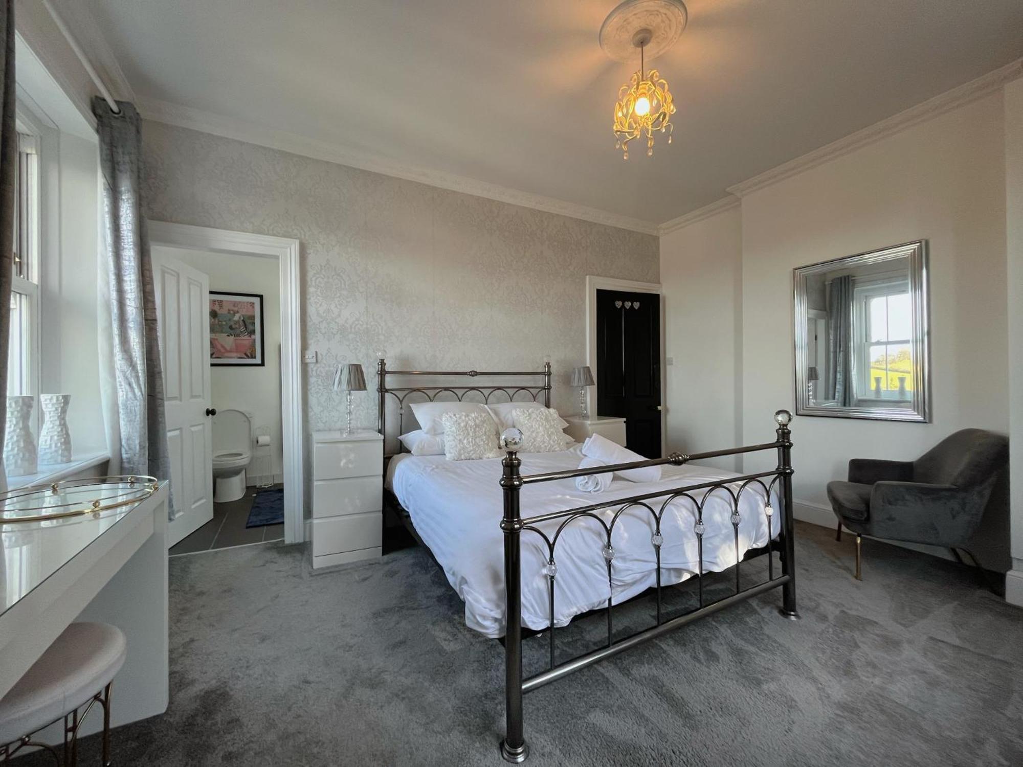 Exquisite 9 bed Villa hot tub, gym, cinema&more Barnstaple Esterno foto